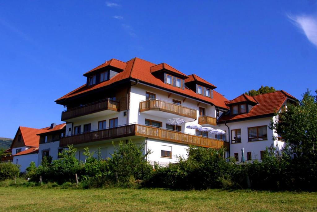 פופנהאוזן Rhoen-Hotel Sonnenhof - Restaurant & Cafe מראה חיצוני תמונה