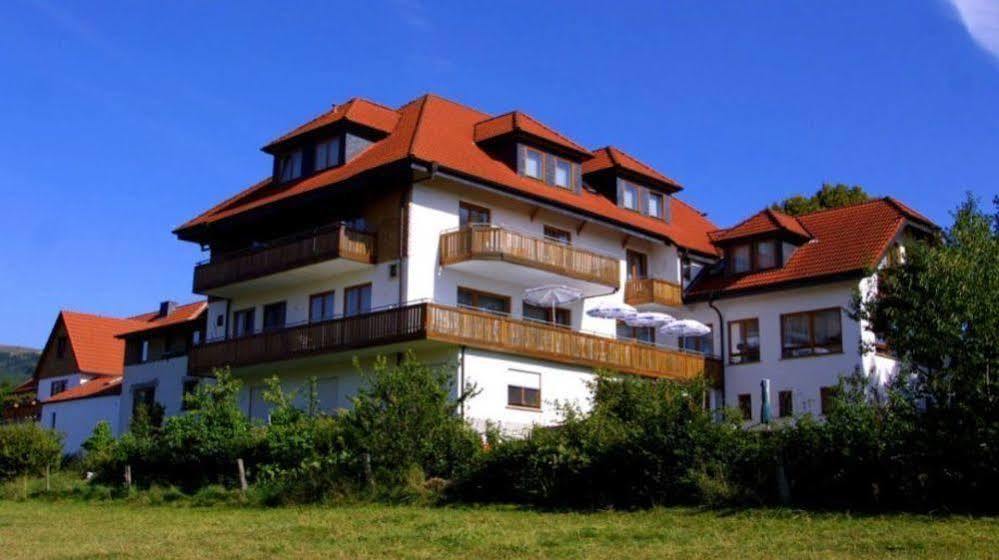 פופנהאוזן Rhoen-Hotel Sonnenhof - Restaurant & Cafe מראה חיצוני תמונה
